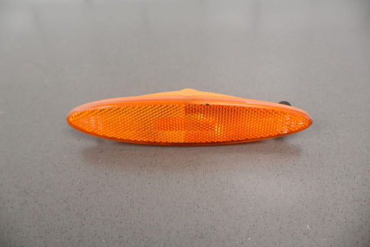 2002-2010 Lexus SC430 Front Right RH Side Marker Light Lamp (Amber)