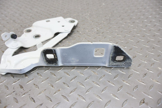 16-18 Chevy Camaro ZL1 Left LH & Right RH pair of Hood Hinges (Summit White GAZ)