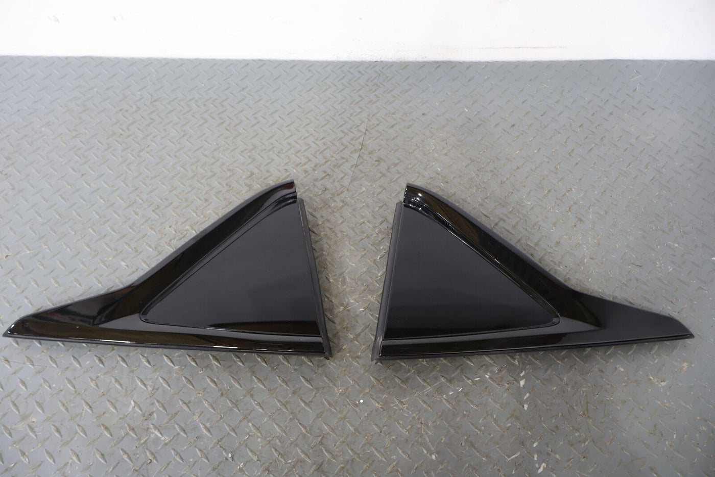 20-23 Cadillac CT5-V Pair LH&RH Exterior Sail Panel Trims (Gloss Black)