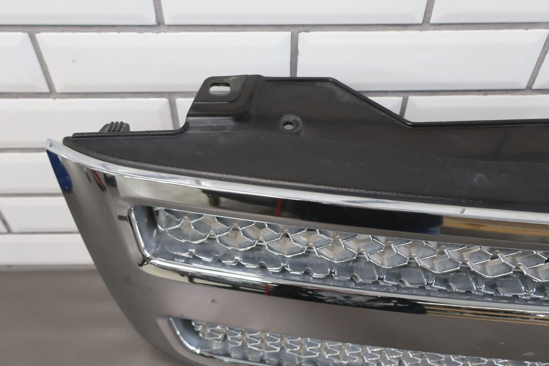 07-13 Chevy Silverado OEM Chrome Grille Assembly (See Photos)