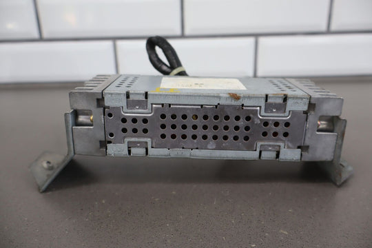 92-94 Toyota Land Cruiser OEM Radio Amplifier