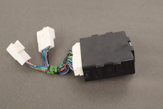 98-02 Toyota Land Cruiser / LX470 Theft-Locking Control Module (Center Dash)