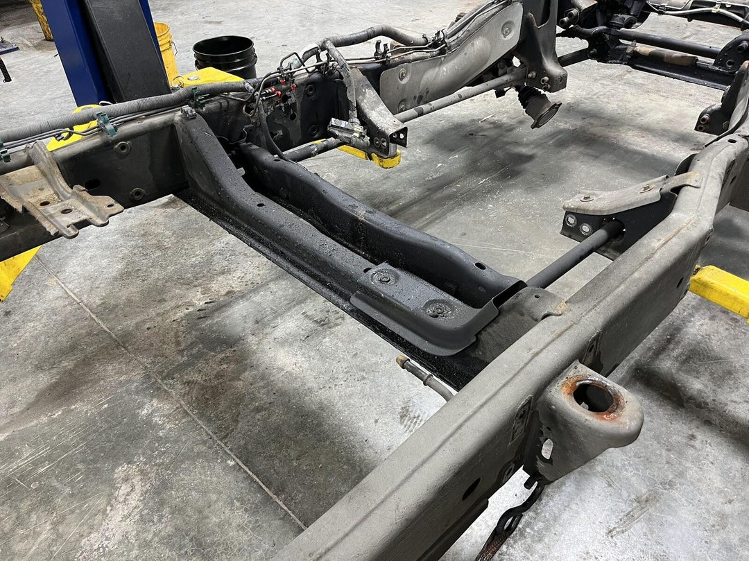 03-07 Hummer H2 SUV Rust-Free Frame W/Body Harness & Front Suspension