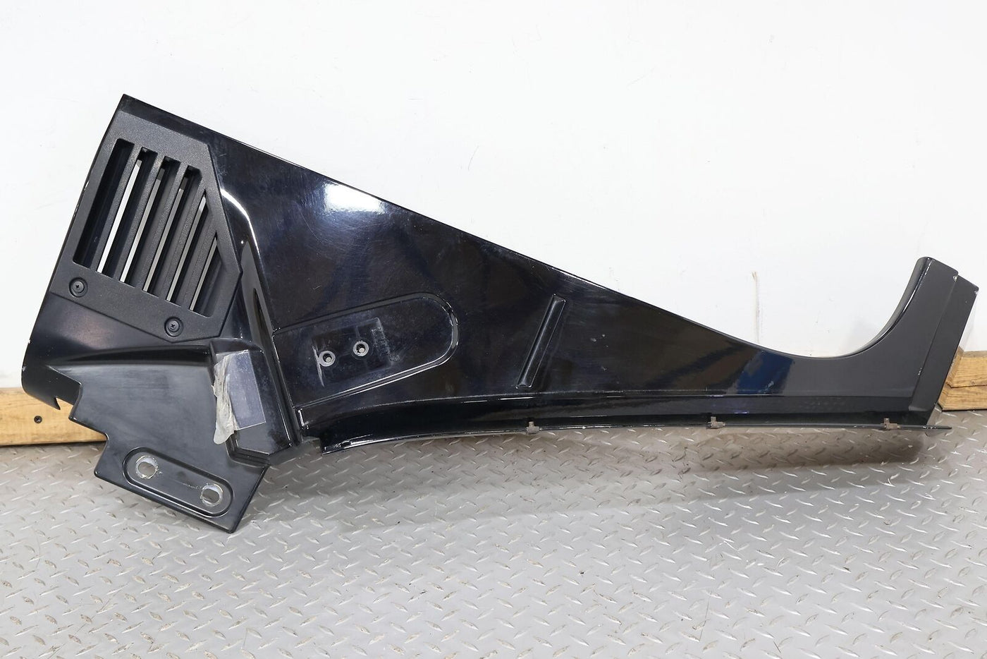 03-09 Hummer H2 OEM Front Left LH Driver Fender (Black 41U) See Notes