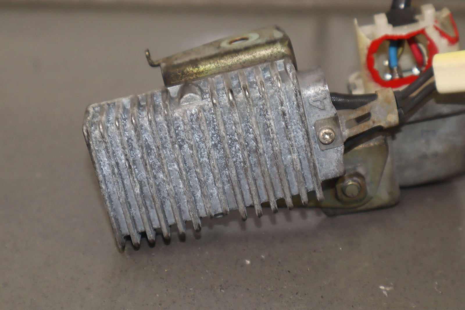 1986-1991 Toyota Supra MA70 (7MGE) Fuel Pump Relay & Resistor W