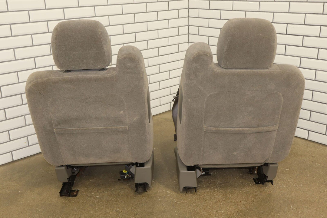 2003-2006 Silverado/Tahoe/Sierra/Suburban Cloth Front Seat Set (Dark Charcoal)