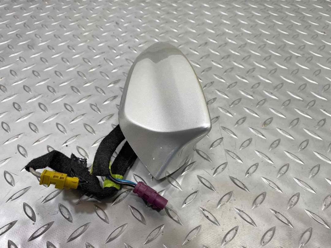 16-20 Chevy Camaro OEM Shark Fin Radio Antenna(Silver Ice Metallic GAN) 23269285