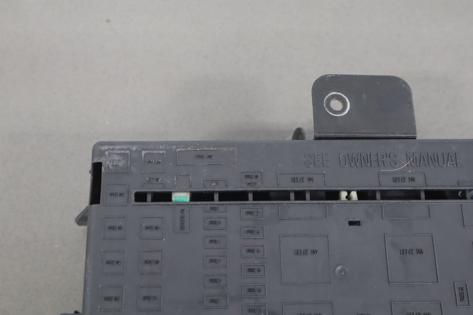 2004 Ford F-250 Super Duty- Cabin Fuse Box