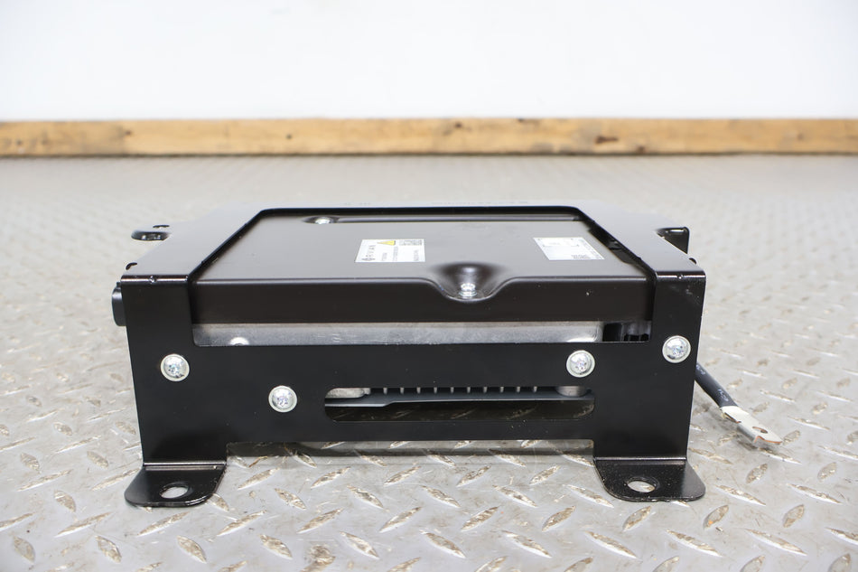 Chassis Control Module, 2022, Rivian, R1S