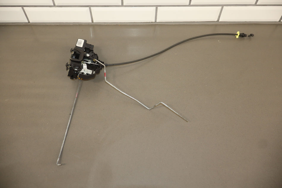 2009 Hummer H2- Left Front Door Latch