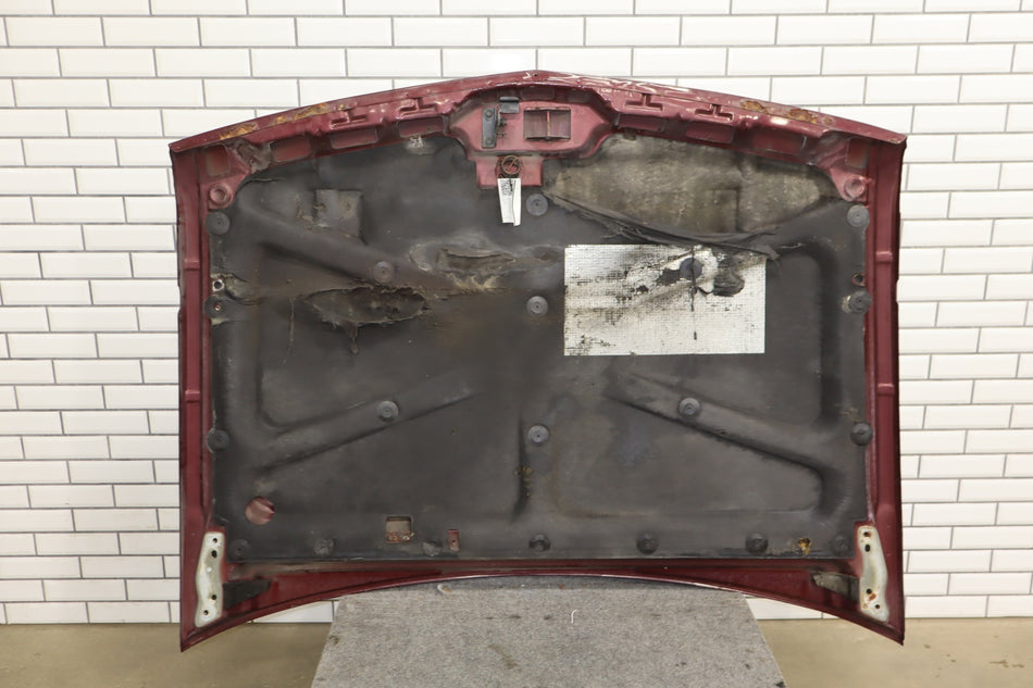 1992-2000 Chevrolet Suburban 2500 SLE Hood Maroon 76u 15646490