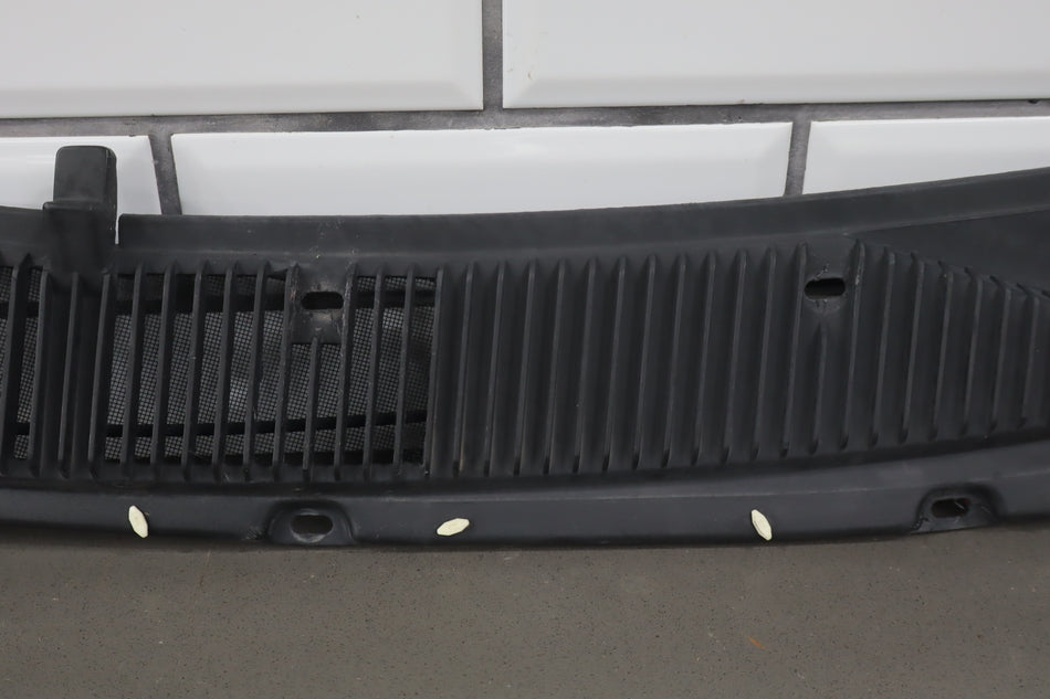 1993-1996 Cadillac Fleetwood Cowl Vent Panel