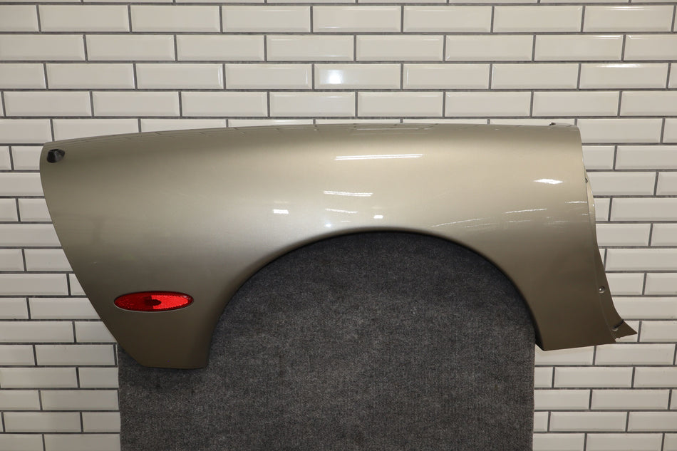 1998-2004 Chevrolet Corvette 50th Anniversary Edition Pace Car Right Quarter Panel