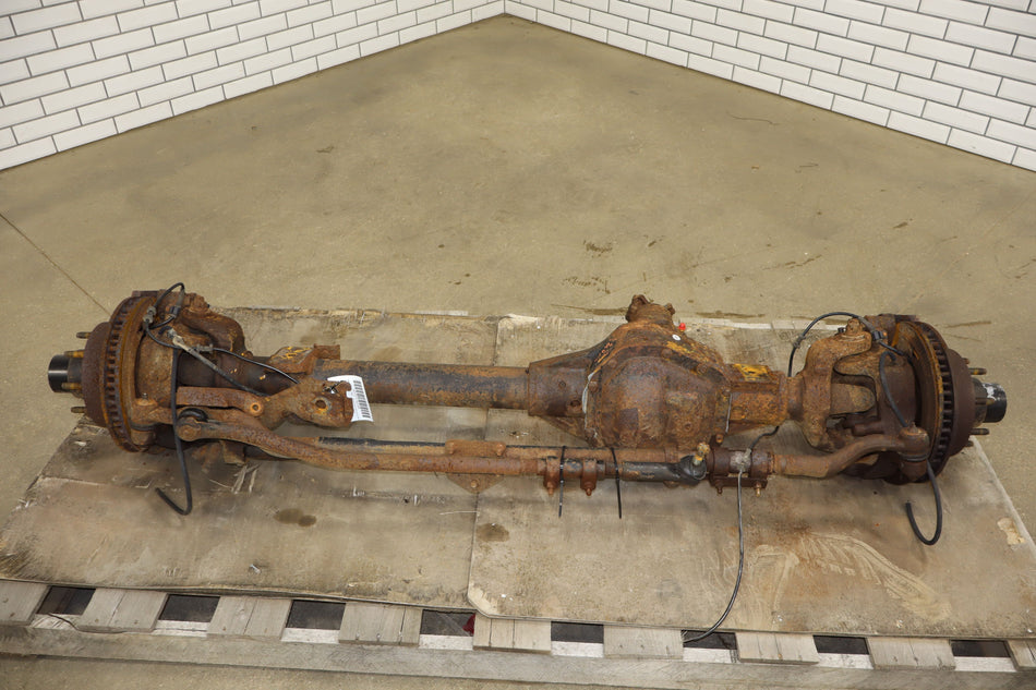 2003 Ford F-250 Super Duty- Front Axle Assembly