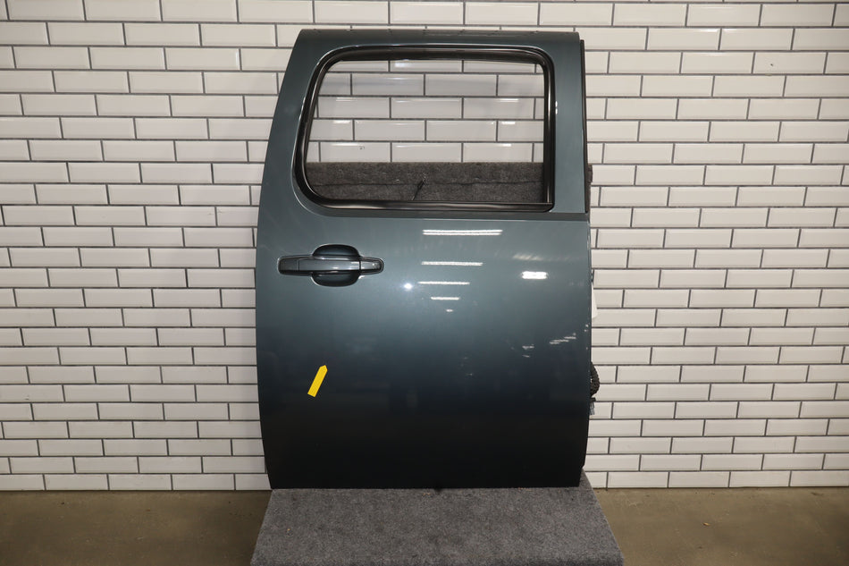 2009 GMC Sierra 2500- Right Rear Door