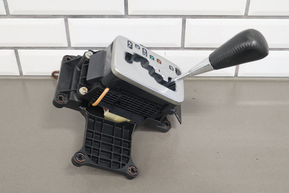 2006 Toyota Land Cruiser Floor Shifter OEM