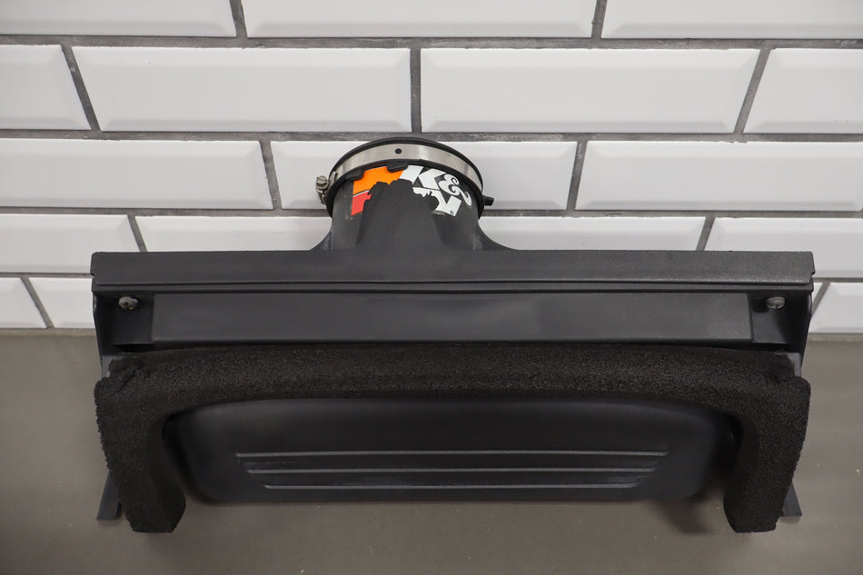 2005 Chevrolet SSR- Air Cleaner/Box