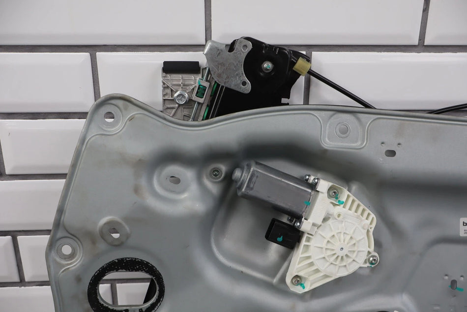 2023 Nissan Z- Right Front Door Regulator