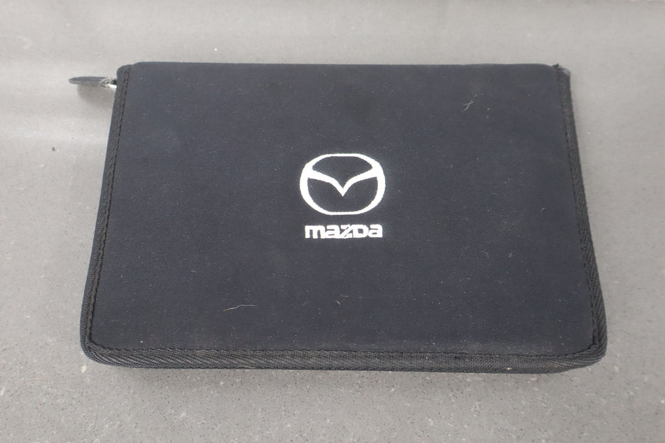 2002 Mazda MX-5 Miata- Owners Manual