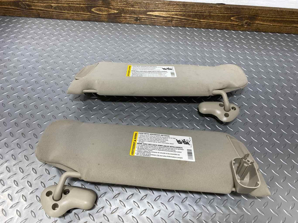 2004 Cadillac Escalade ESV- Sun Visor