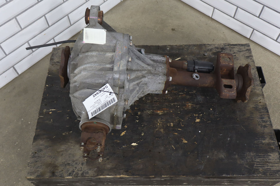 2004 Chevrolet Suburban 2500- Differential Carrier Assembly