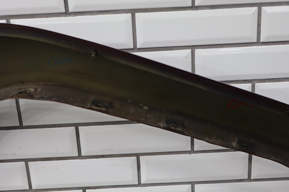 1995 Chevrolet Suburban 2500 GMT400- Left Fender Molding