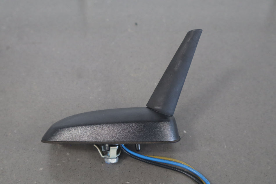 2007 Hummer H2- Antenna