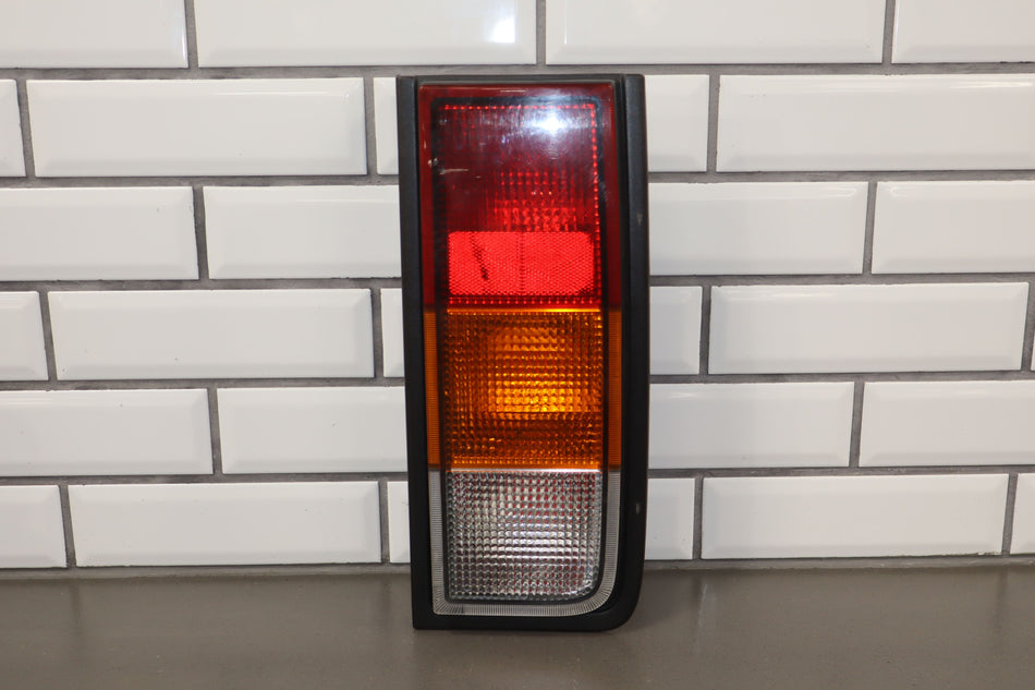 2003-2004 Hummer H2 Right Tail Light 15193459