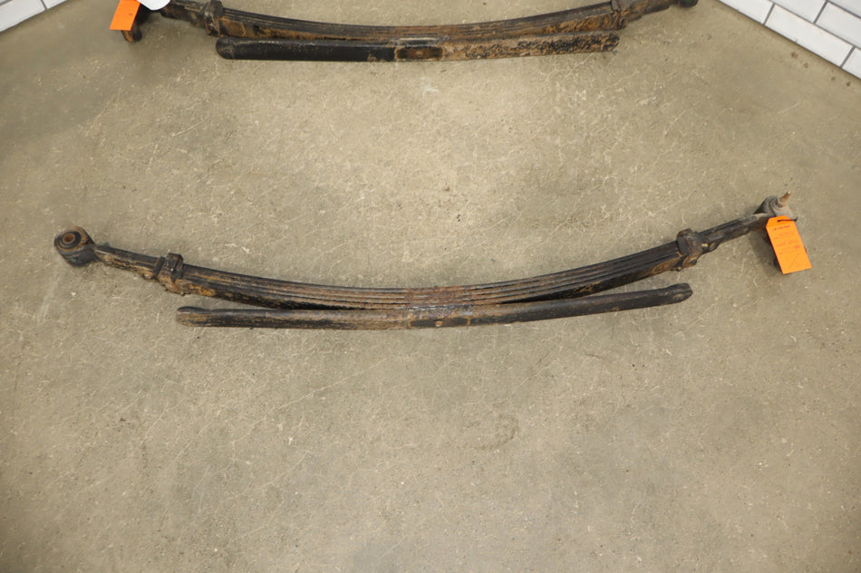 2003-2006 Chevrolet Silverado 2500 HD Pair- Rear Leaf Springs 20870047 OEM