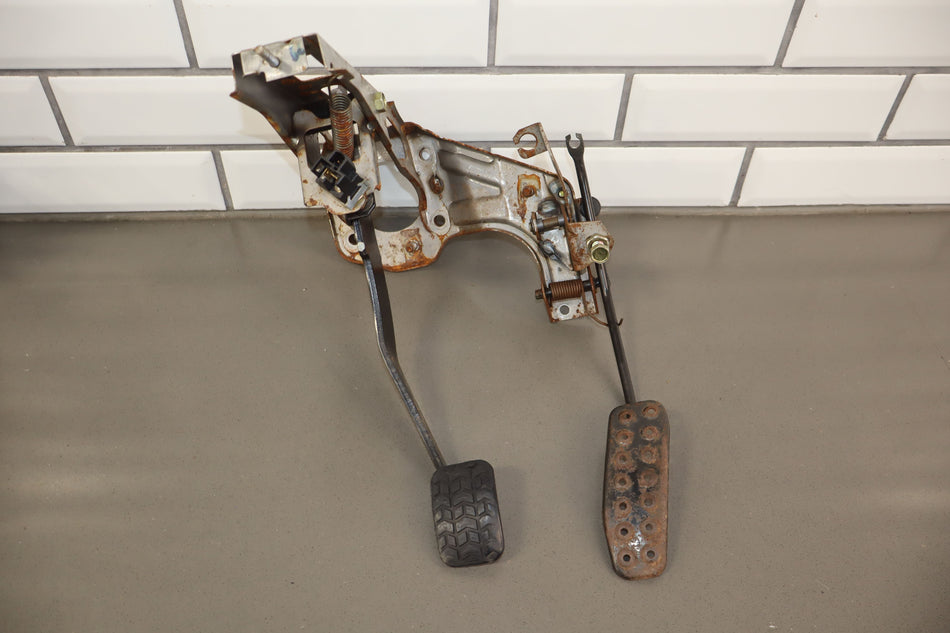 1999 Mazda MX-5 Miata- Pedal Assembly