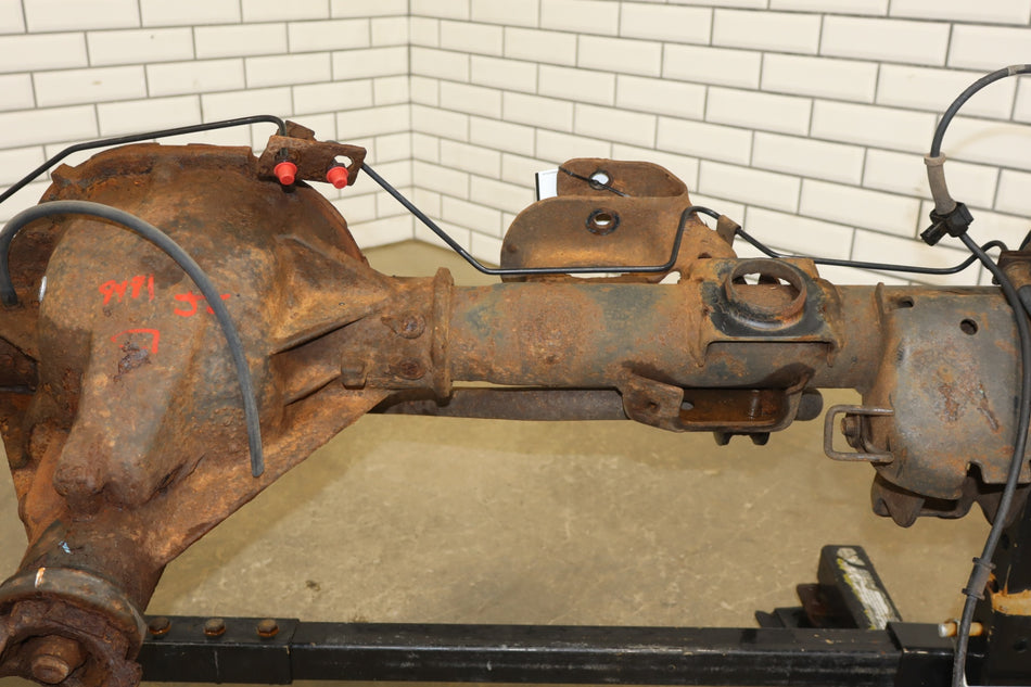 2003-2006 Cadillac Escalade ESV Rear Axle Assembly 15135401 OEM