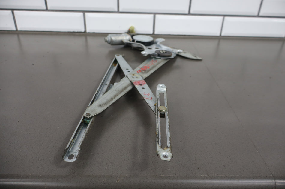 1991-1998 Toyota Land Cruiser Right Front Door Regulator 6980160010 OEM