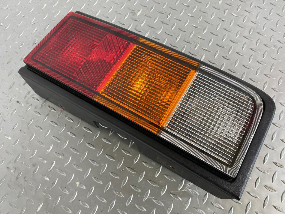 2003-2004 Hummer H2 Right Tail Light 15193459