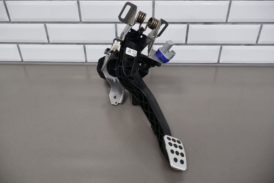 2017 Fiat 124 Spider- Pedal Assembly