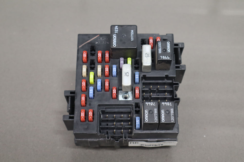 Cabin Fuse Box, 2002, Chevrolet, Silverado 1500