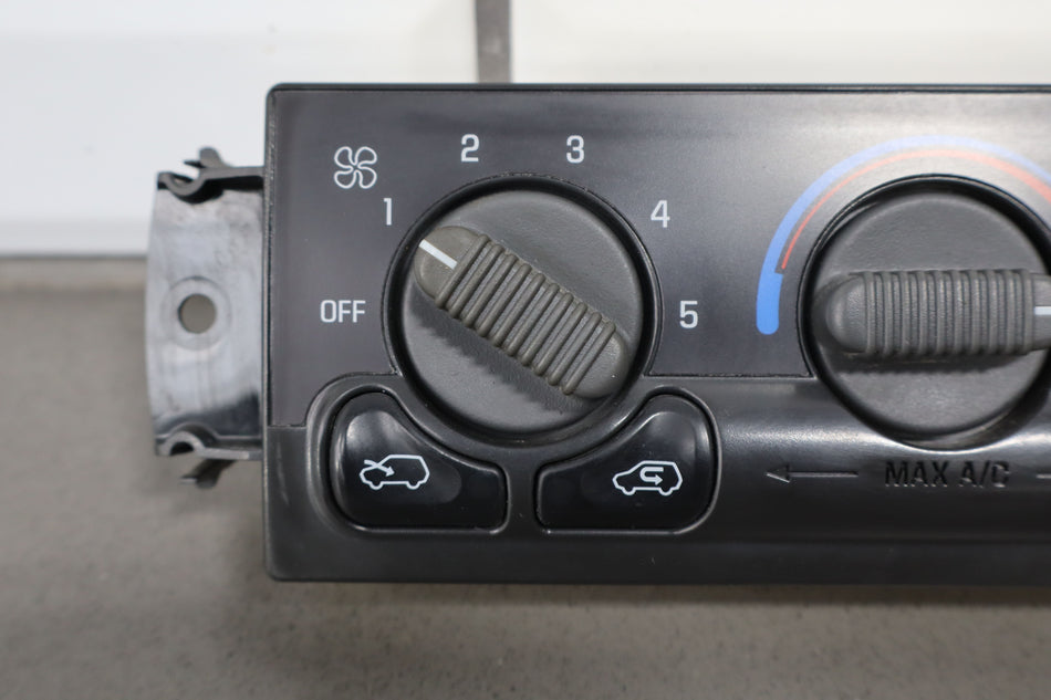 2001 Chevrolet Silverado 2500 GMT800- Heater/AC Controls