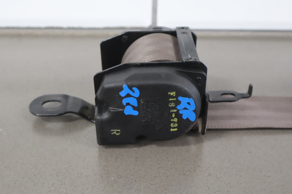 1992 Toyota Land Cruiser- Rear Seat Belt
