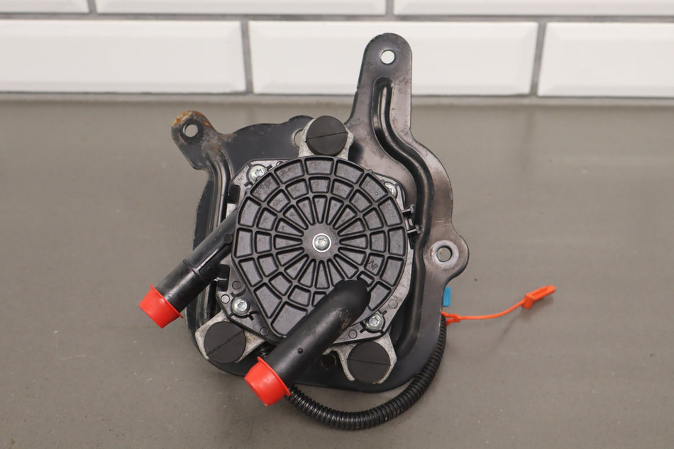 2000-2004 Chevrolet Corvette Air Pump 12568382