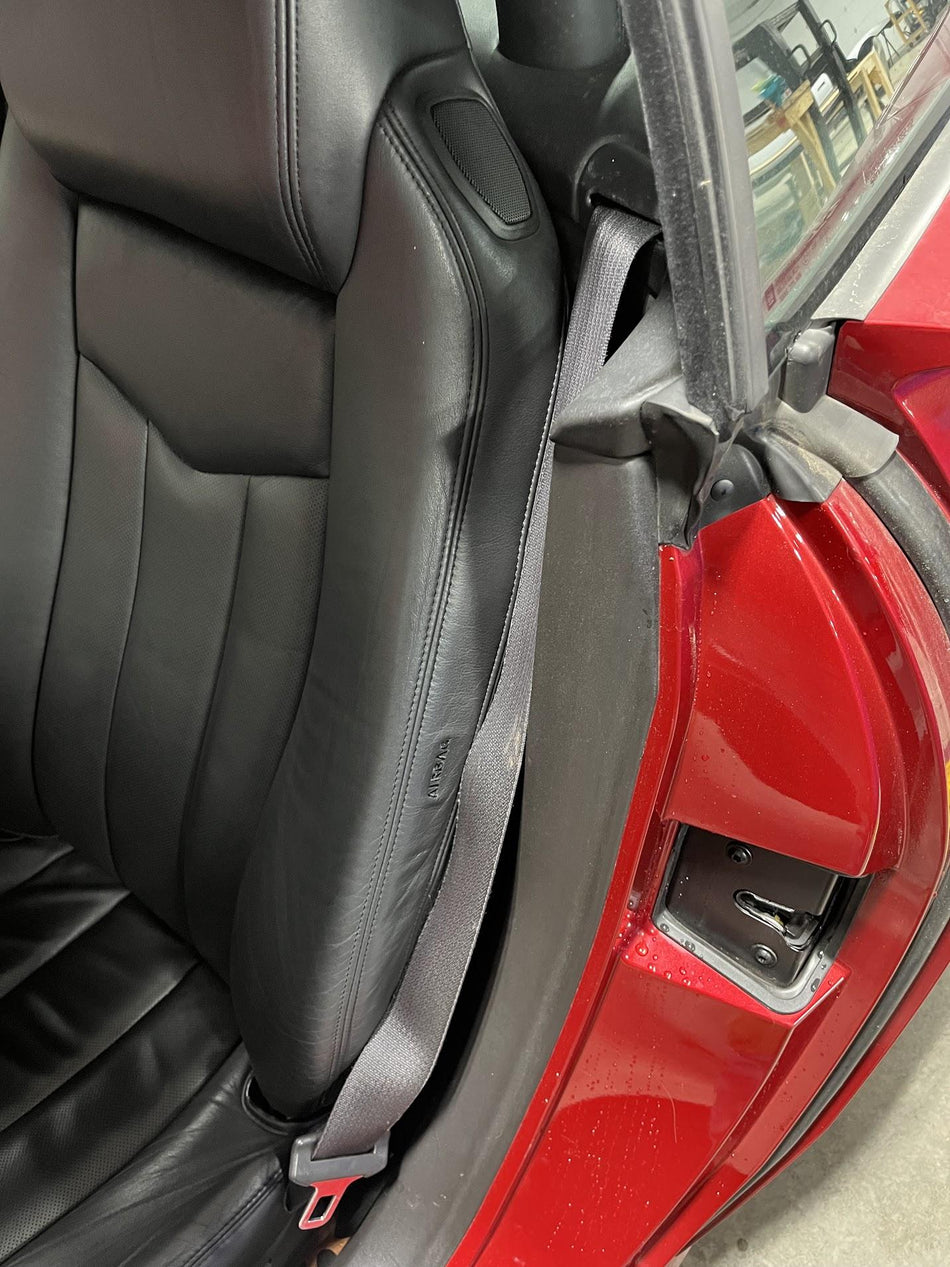 2004 Cadillac XLR- Front Seat Belt