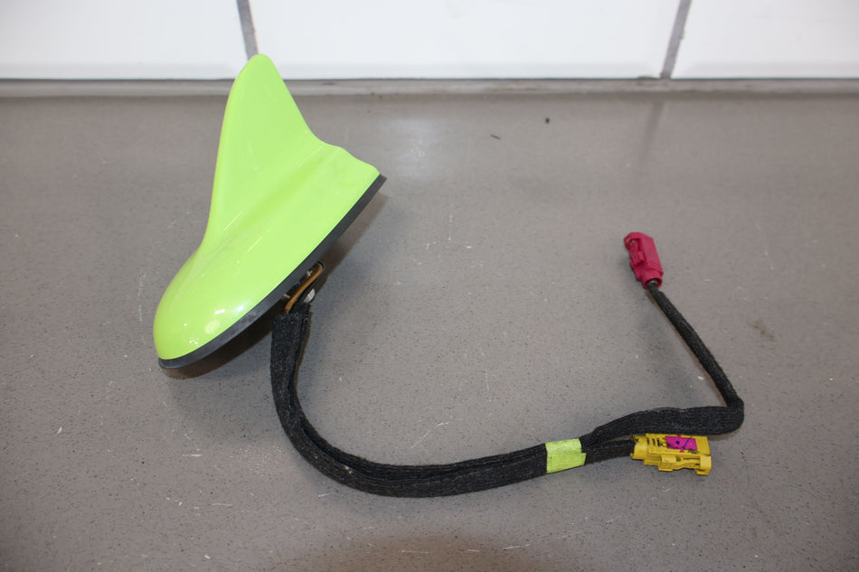 2015 Dodge Challenger- Antenna