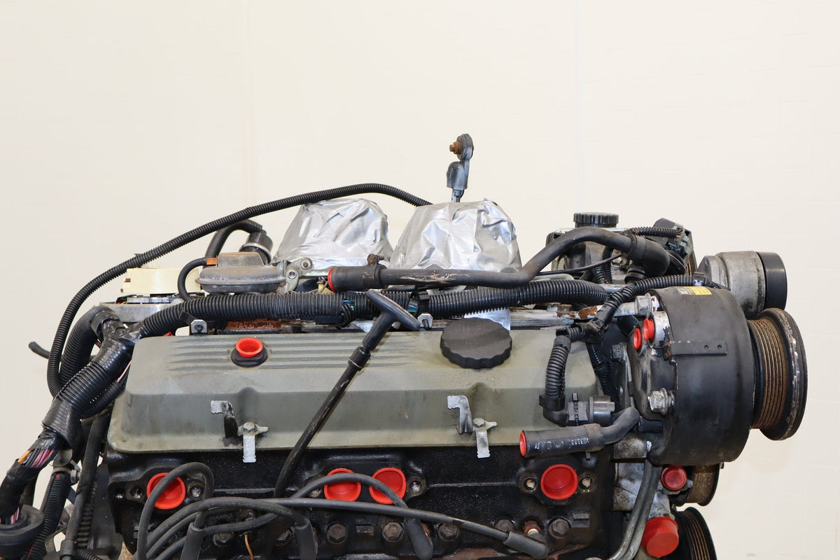 82-84 Chevrolet Corvette Engine 5.7L L83 101293 | High Leakdown Core