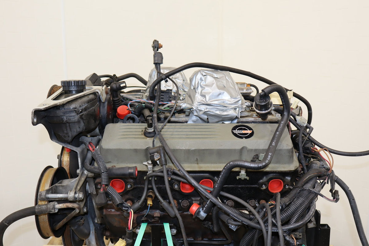 82-84 Chevrolet Corvette Engine 5.7L L83 101293 | High Leakdown Core