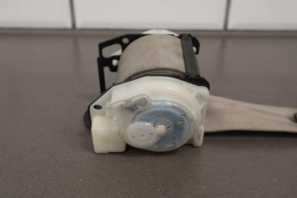 1999 Lexus LX470- Rear Seat Belt