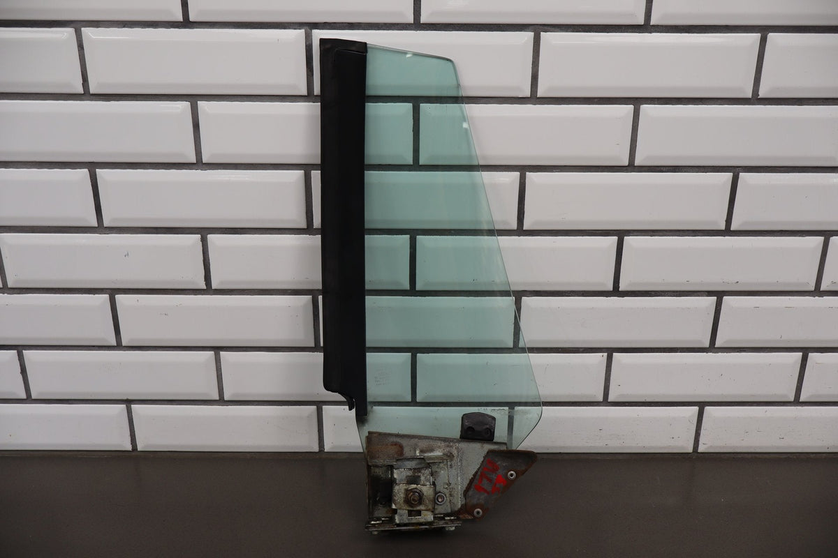 83-93 Ford Mustang (Fox) Conv RH Quarter Glass Tested