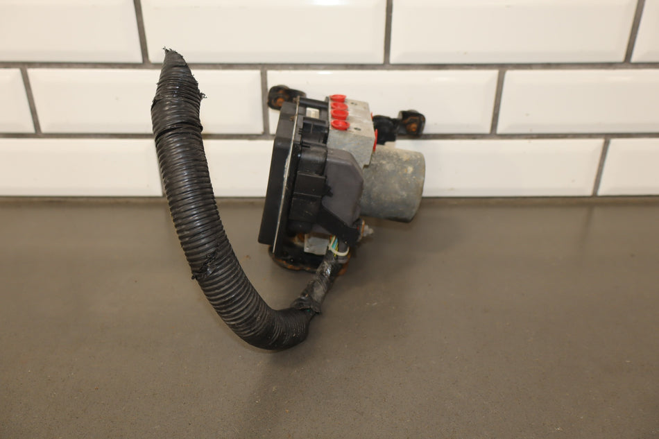 2011-2013 GMC Yukon ABS Brake Unit 20896912 OEM