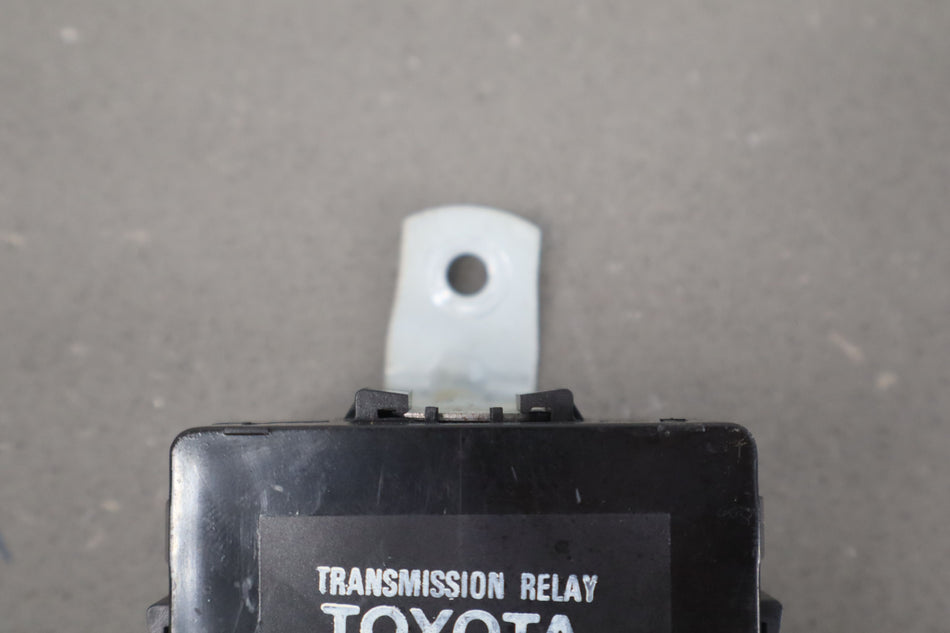 1996-1997 Lexus LX450 J80- Transmission Control Module PN: 8953160010
