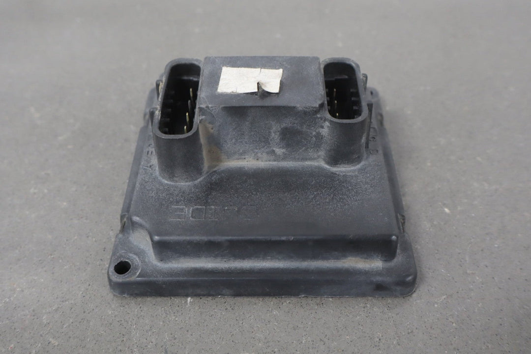 84 - 04 Chevrolet Corvette C4/ C5, 98 - 02 Firebird Headlight Control Module
