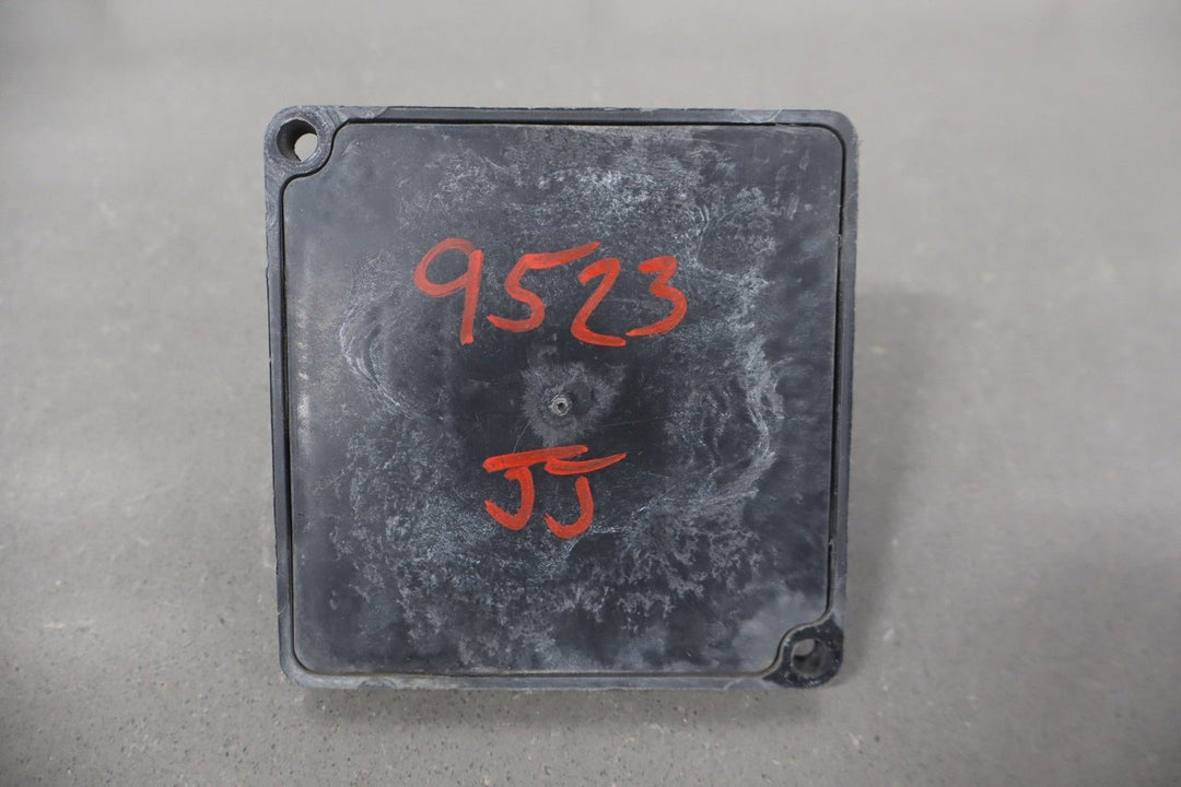 84 - 04 Chevrolet Corvette C4/ C5, 98 - 02 Firebird Headlight Control Module