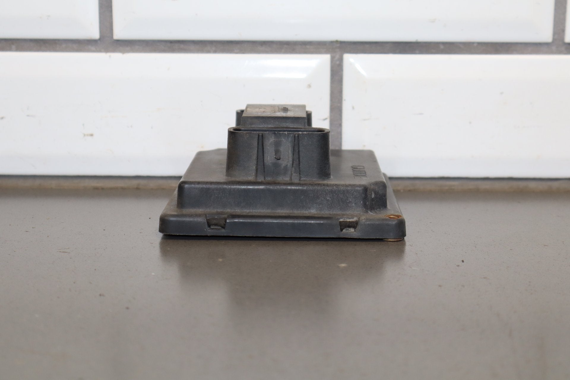 84-04 Chevrolet Corvette C4/ C5 98-02 Firebird Headlight Control Module {Part Number}