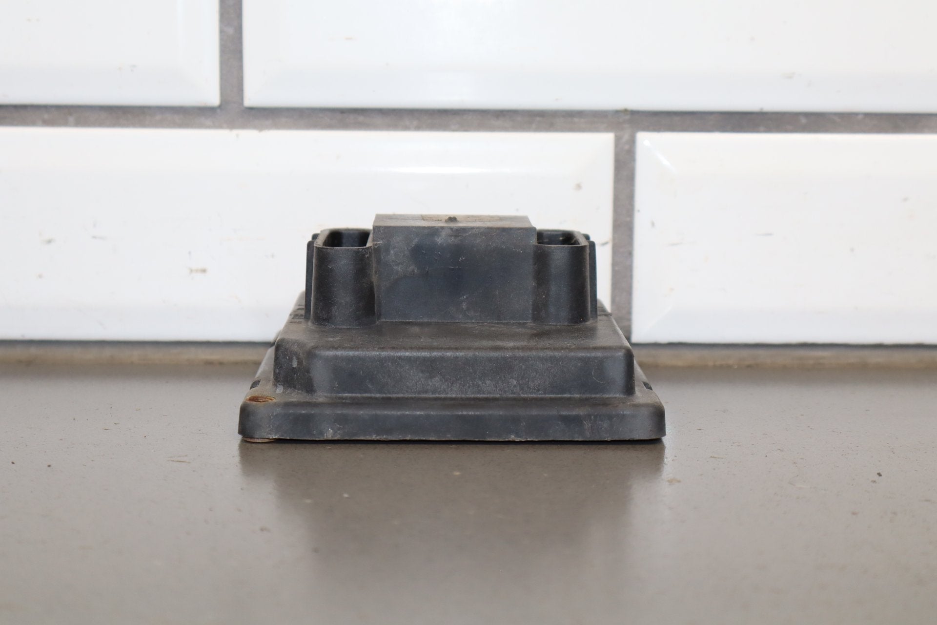 84-04 Chevrolet Corvette C4/ C5 98-02 Firebird Headlight Control Module {Part Number}